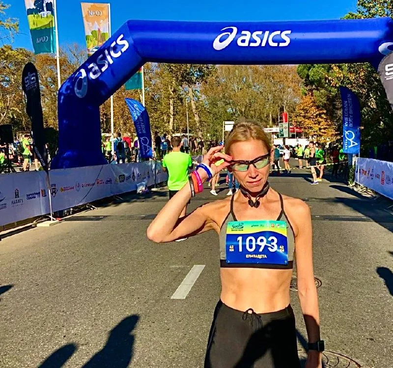Елизавета Славина на финише забега